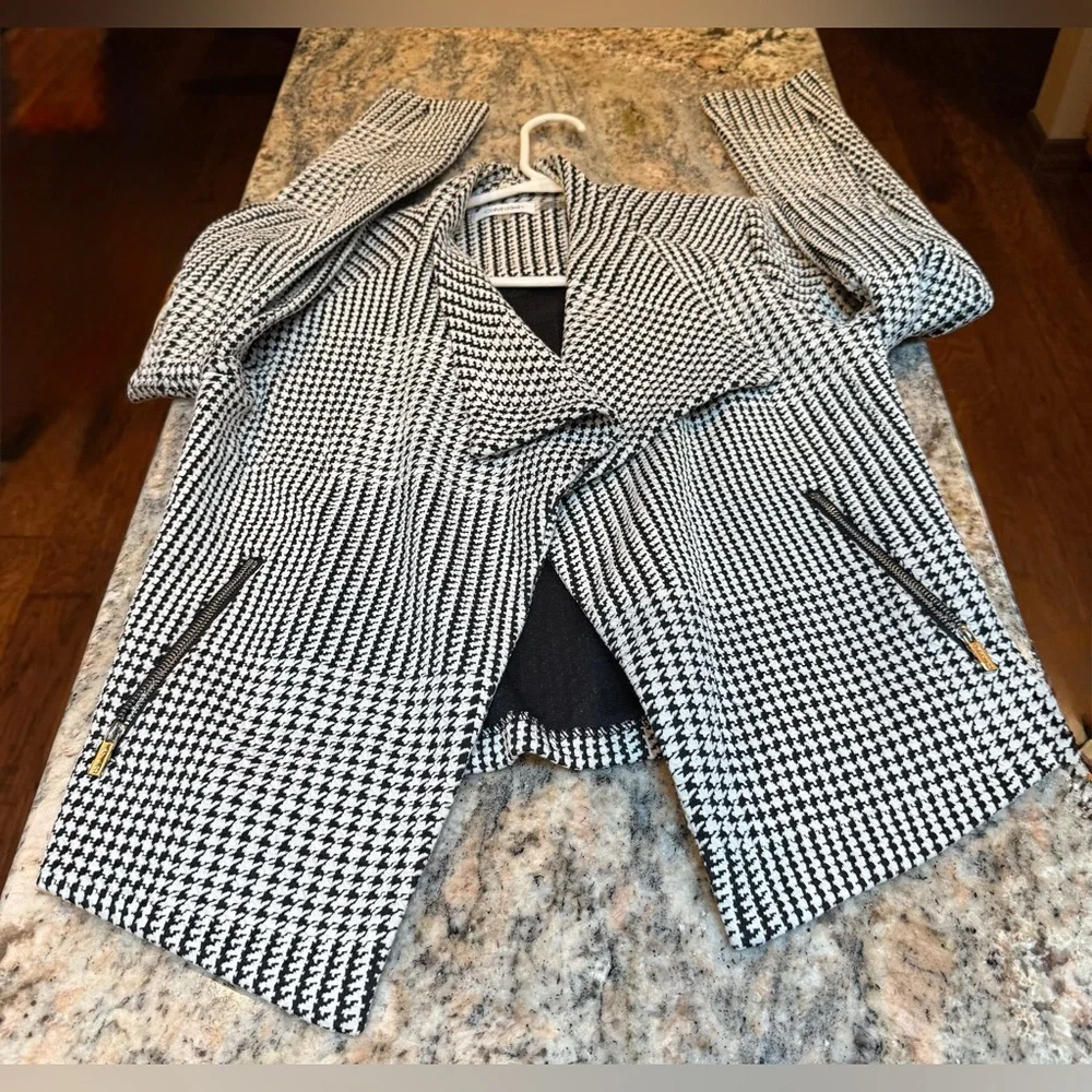 Calvin Klein Open Front Black & White Houndstooth Jacket. Size Small. EUC - Picture 4 of 11